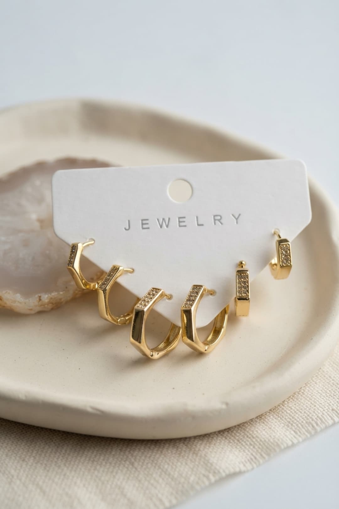 Petek Model Gold Renk Zirkon Taşlı Pirinç Kadın Küpe Seti
